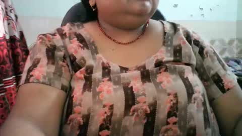 nsexyladdy online show from May 25, 12:11 pm