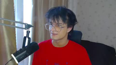 Snapshot of nuar_x chatting on June 26, 11:47 am Nuar X online show from June 26, 11:47 am