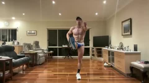 Snapshot of nudedudesmall27 chatting on May 25, 9:37 am NudeDudeSmall online show from May 25, 9:37 am