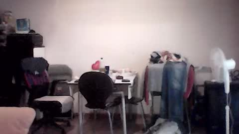 Snapshot of nudista79 chatting on June 19, 6:45 pm nudista online show from June 19, 6:45 pm