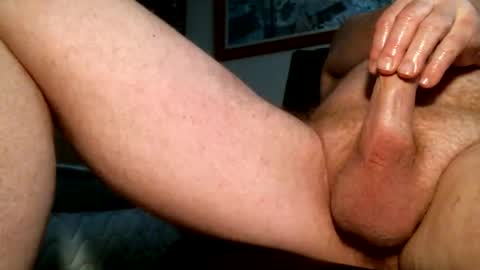 Snapshot of nudistday chatting on November 20, 1:44 pm Adults only online show from November 20, 1:44 pm