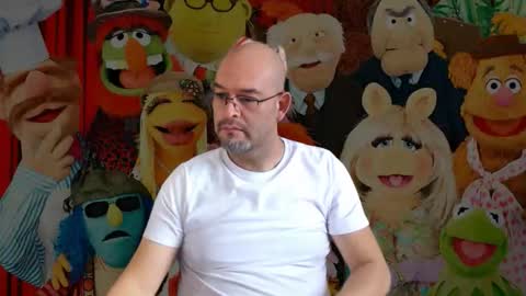nuevoshowgranlattino online show from May 9, 12:32 pm
