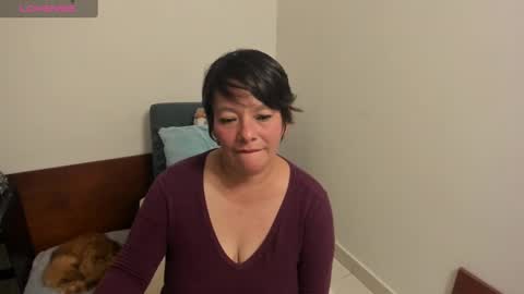 Snapshot of nuit_rose chatting on January 11, 1:59 am nuit_rose online show from January 11, 1:59 am