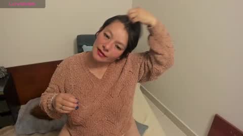 Snapshot of nuit_rose chatting on January 12, 2:03 am nuit_rose online show from January 12, 2:03 am