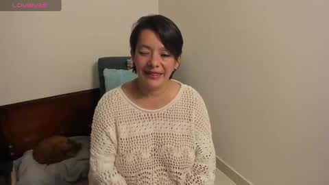 Snapshot of nuit_rose chatting on February 11, 2:03 am nuit_rose online show from February 11, 2:03 am