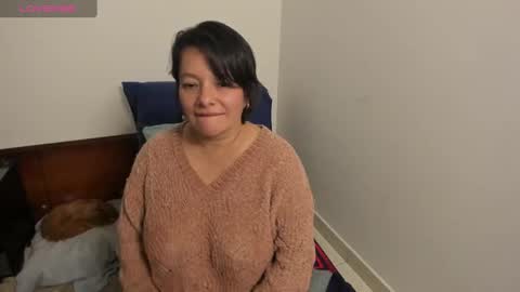 Snapshot of nuit_rose chatting on March 6, 4:41 am nuit_rose online show from March 6, 4:41 am