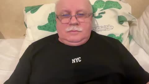 nukiss online show from February 3, 5:46 pm