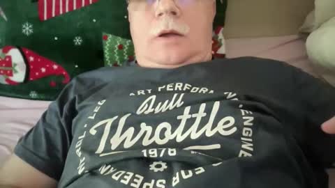 nukiss online show from April 14, 9:48 am