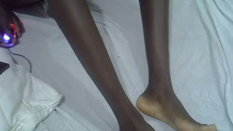 nunu_40 online show from February 4, 9:53 pm