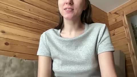 Snapshot of nursedoll chatting on October 6, 4:43 am Ema online show from October 6, 4:43 am