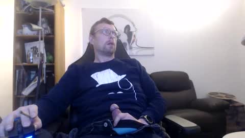 nursefan online show from November 17, 5:41 pm