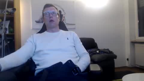 nursefan online show from December 15, 6:34 pm