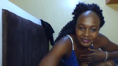 Snapshot of nutgal_ chatting on October 17, 4:53 pm nutgal online show from October 17, 4:53 pm