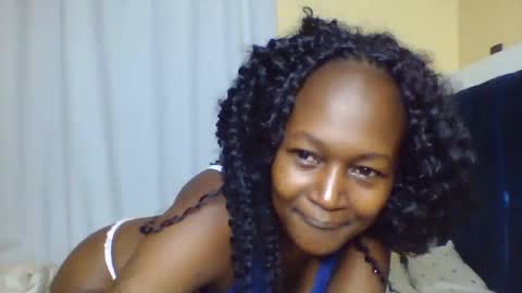 Snapshot of nutgal_ chatting on November 1, 9:00 am nutgal online show from November 1, 9:00 am