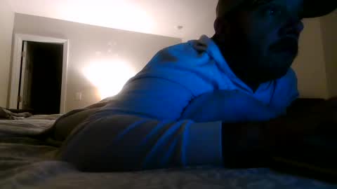 nuttincowboy727272 online show from February 16, 1:02 am