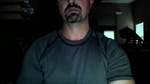 nvrenuff1979 online show from December 5, 12:47 pm