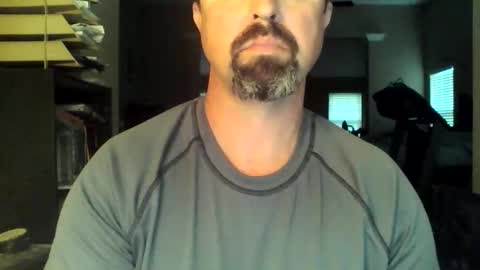 nvrenuff1979 online show from March 30, 11:33 am