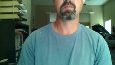 nvrenuff1979 online show from April 5, 1:08 pm