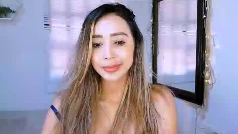 Nycole online show from September 9, 4:06 pm