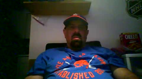 nyisles00 online show from November 22, 3:05 am