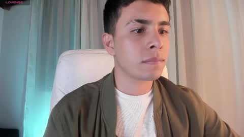 Snapshot of nyko_ds chatting on October 2, 8:49 pm nyko_ds online show from October 2, 8:49 pm