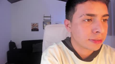 Snapshot of nyko_ds chatting on October 4, 8:18 pm nyko_ds online show from October 4, 8:18 pm