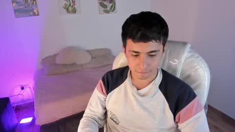 Snapshot of nyko_ds chatting on October 17, 5:21 am nyko_ds online show from October 17, 5:21 am