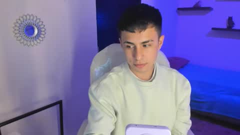 Snapshot of nyko_ds chatting on November 12, 4:24 am nyko_ds online show from November 12, 4:24 am