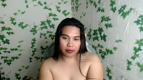 Snapshot of nylecummer chatting on January 28, 11:28 pm nylecummer online show from January 28, 11:28 pm