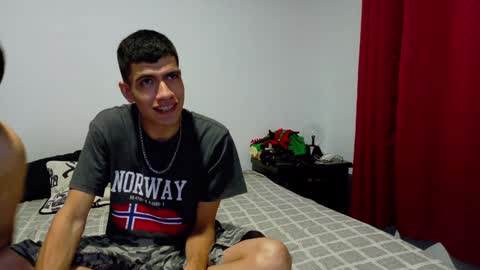 Snapshot of nymphobuddies chatting on December 8, 11:19 pm David and Steven Independents online show from December 8, 11:19 pm