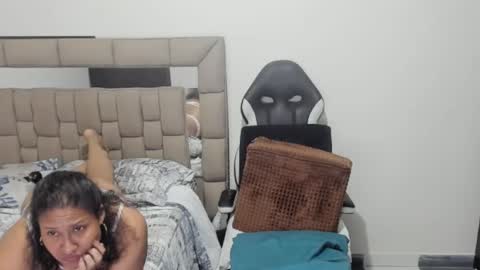 nyomi browm online show from January 18, 1:30 am