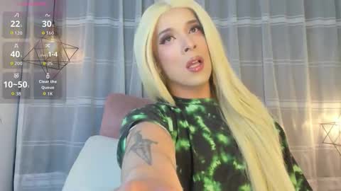 Snapshot of nyx__blackwood chatting on February 1, 3:38 am nyx__blackwood online show from February 1, 3:38 am
