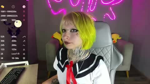 Snapshot of nyx_dolll chatting on June 4, 3:45 am Nyx Doll online show from June 4, 3:45 am