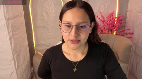Snapshot of nyx_tamy_tx chatting on October 1, 1:06 pm Online 800 to 1400 online show from October 1, 1:06 pm