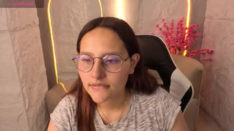 Snapshot of nyx_tamy_tx chatting on October 8, 1:31 pm Online 800 to 1400 online show from October 8, 1:31 pm