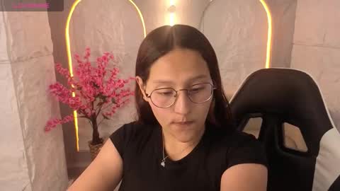 Snapshot of nyx_tamy_tx chatting on October 12, 12:59 pm Online 800 to 1400 online show from October 12, 12:59 pm