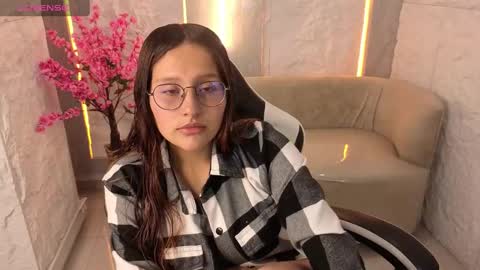 Snapshot of nyx_tamy_tx chatting on October 15, 1:22 pm Online 800 to 1400 online show from October 15, 1:22 pm