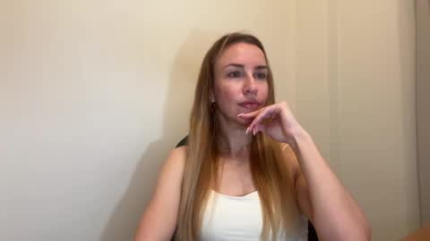 Snapshot of nyxelia_ chatting on April 29, 7:12 am Anastasia online show from April 29, 7:12 am