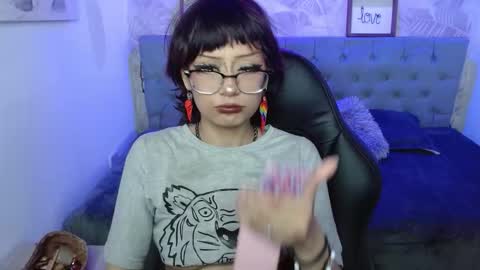 Snapshot of nyxie_ chatting on October 3, 7:55 pm nyxie online show from October 3, 7:55 pm