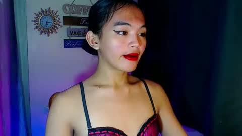 ITS ME NYXIEE online show from December 17, 2:12 pm