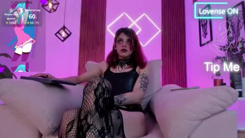  Nyxx  online show from November 12, 11:47 pm