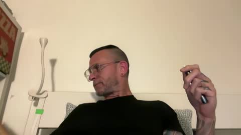 Jonathan Deep online show from April 22, 8:32 pm
