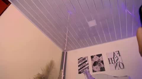 Snapshot of oasisensier chatting on March 16, 8:13 pm MAILY online show from March 16, 8:13 pm