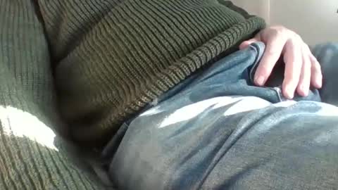 Snapshot of obedient9402 chatting on January 10, 2:02 pm obedient9402 online show from January 10, 2:02 pm