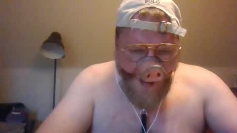 Snapshot of obesepervpiggy89 chatting on May 18, 4:07 am obesepervpiggy89 online show from May 18, 4:07 am