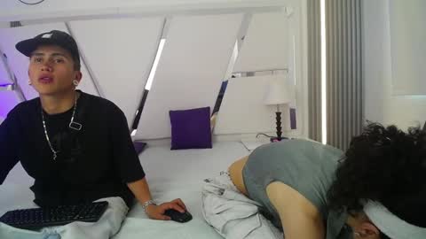 oblivionlove online show from November 10, 7:46 pm