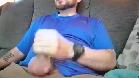 Snapshot of obscuremenman chatting on December 15, 10:47 pm obscuremenman online show from December 15, 10:47 pm