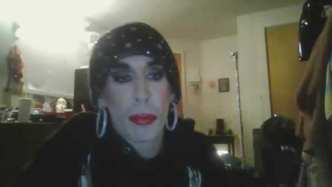 Snapshot of obsessed_glambert chatting on October 6, 11:46 pm obsessed_glambert online show from October 6, 11:46 pm