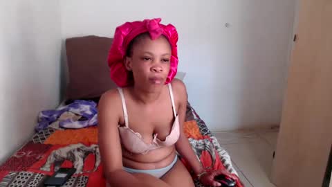 Snapshot of obsessedmimi chatting on September 21, 2:08 pm obsessedmimi online show from September 21, 2:08 pm