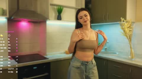 Bella online show from April 7, 3:12 pm